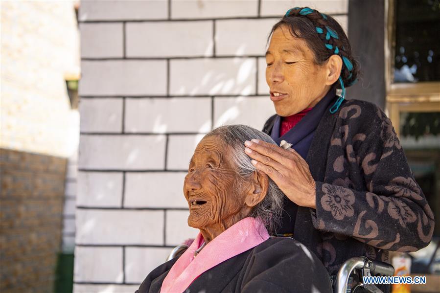 Pic story: family shakes off poverty in Shannan, Tibet